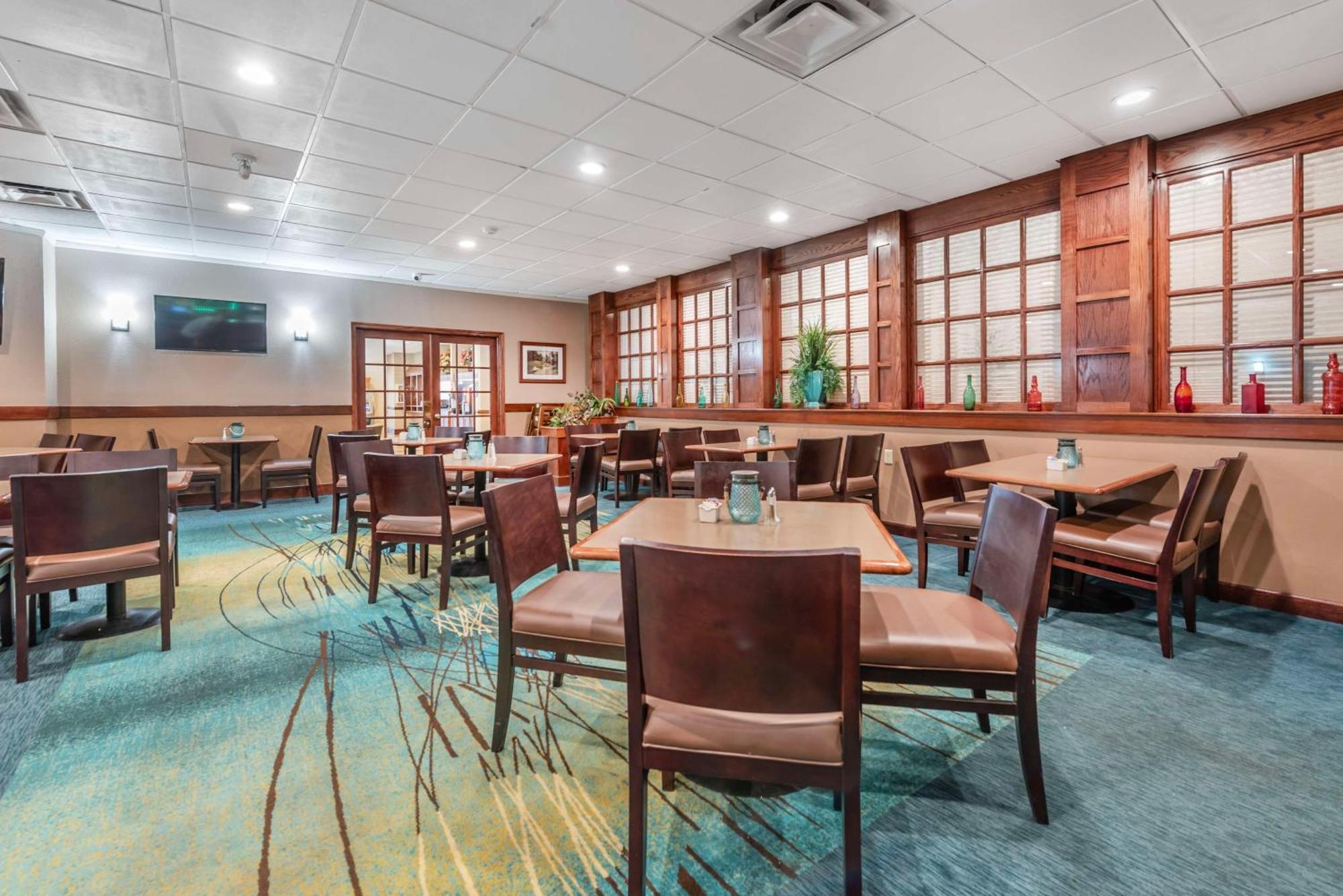 Best Western Plus Bridgeport Inn Exterior foto