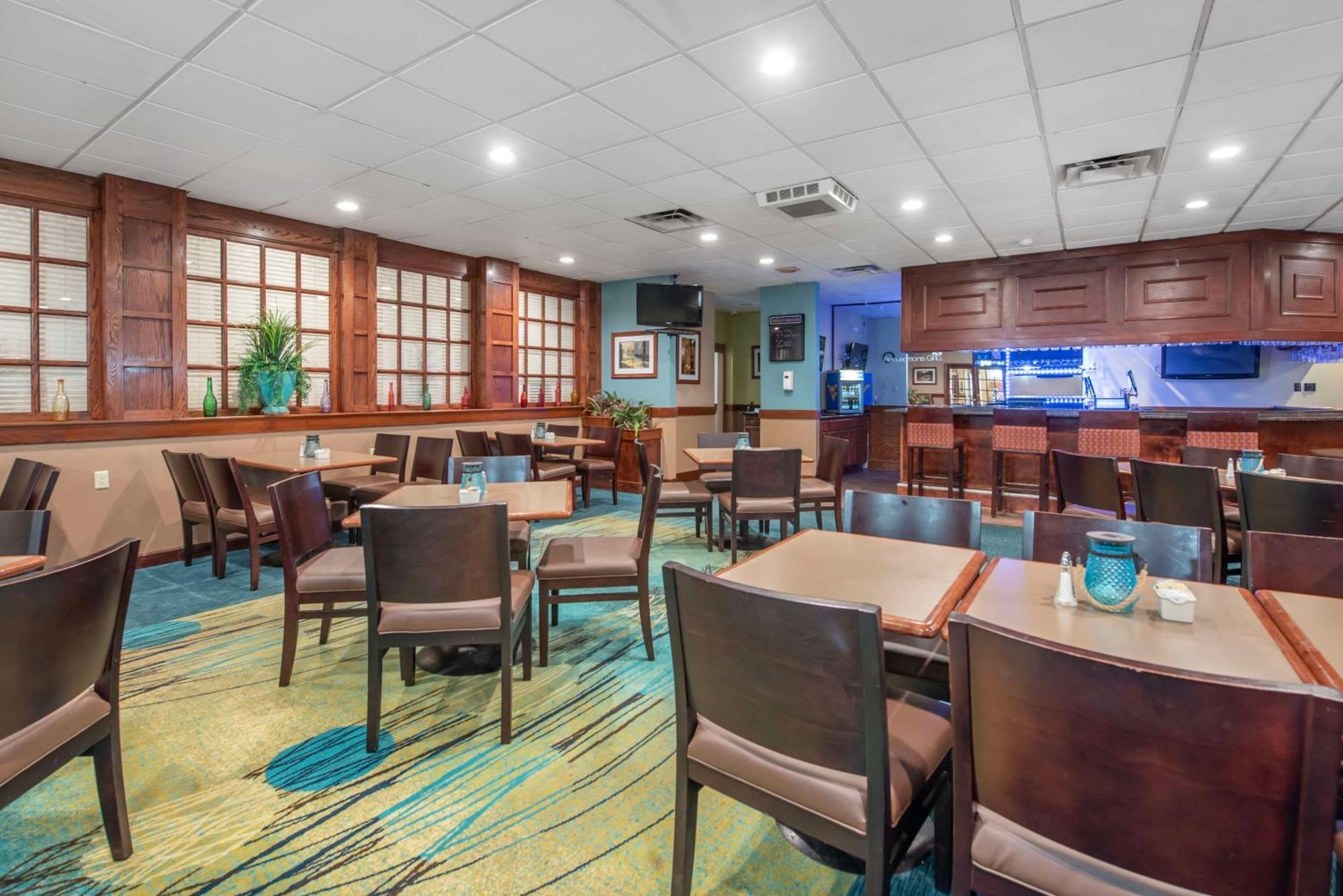 Best Western Plus Bridgeport Inn Exterior foto